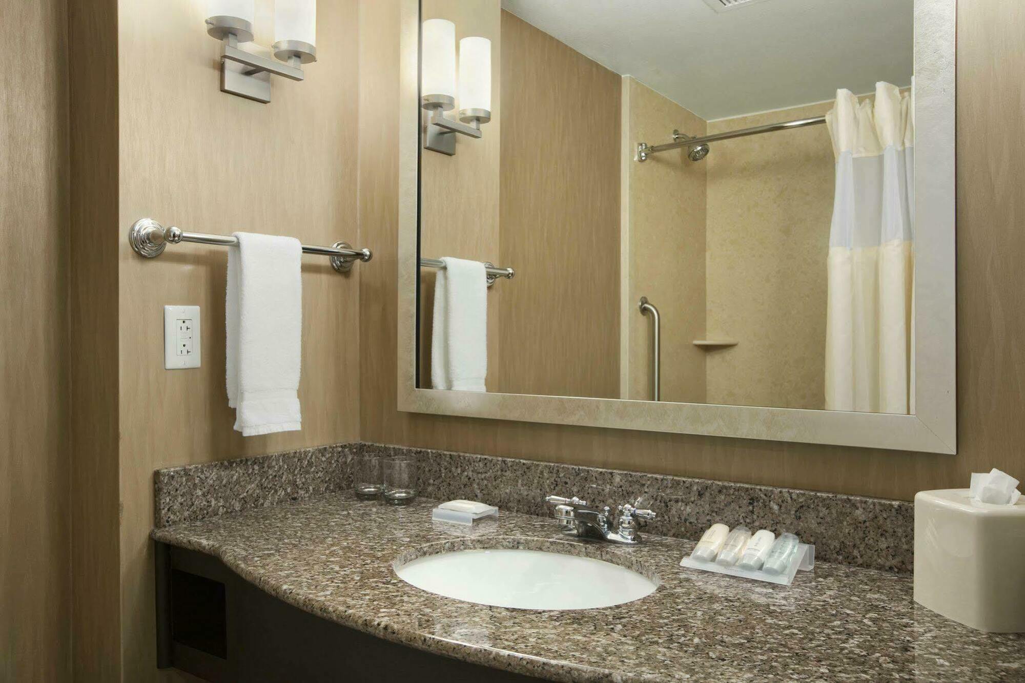 Hilton Garden Inn Springfield, Mo Δωμάτιο φωτογραφία